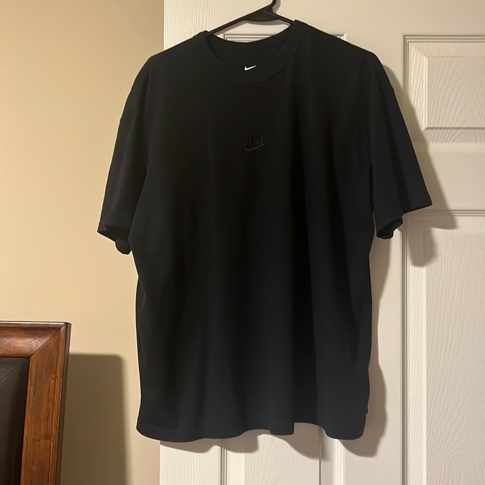 Nike essentials T-shirt
